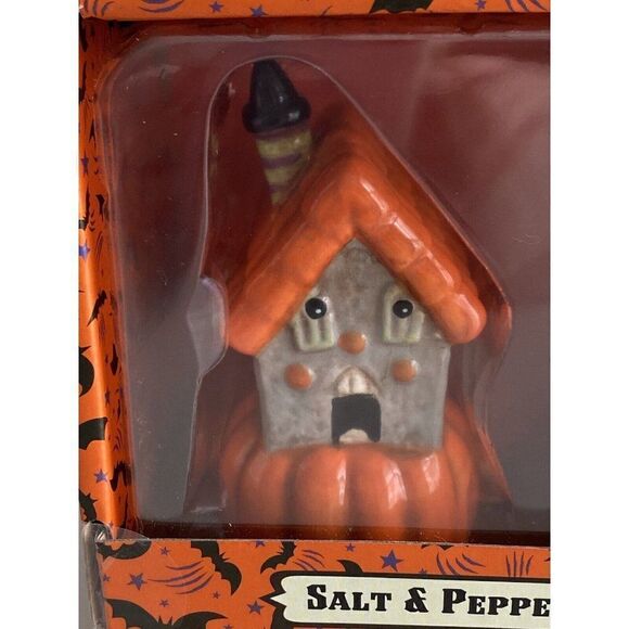 Johanna Parker Halloween Salt & Pepper Shakers Spooky Haunted Houses NEW - Picture 2 of 9